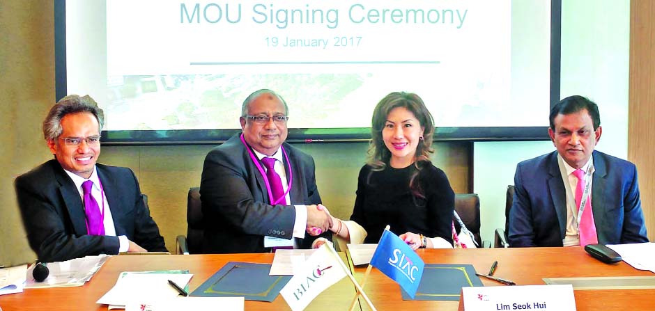 Muhammad A (Rumee) Ali, CEO of Bangladesh International Arbitration Centre (BIAC) and Lim Seok Hui, CEO of Singapore International Arbitration Centre (SIAC) signing a MoU  in Singapore. Image by BIAC