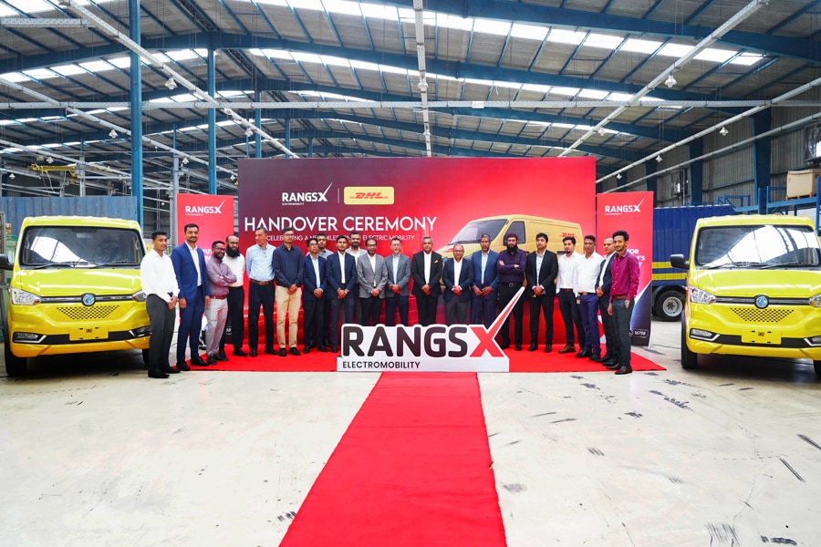 RangsX Hands Over 18 Electric Vans to DHL, Bangladesh's Largest Corporate EV Fleet Deal to Date 1 RangsX Hands Over 18 Electric Vans to DHL, Bangladesh's Largest Corporate EV Fleet Deal to Date