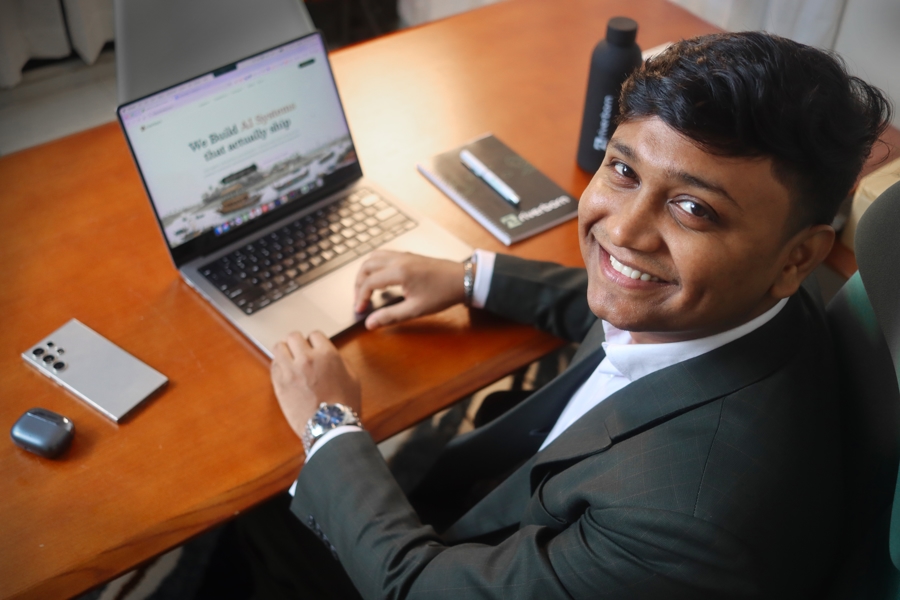 nasim in his desk